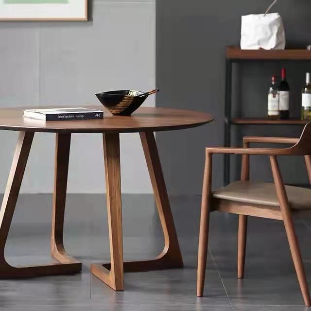 Nordic Solid Wood Dining Table Assembled for Small Apartment for Business Reception or Negotiations